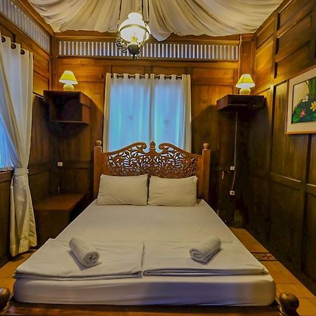 Rumah Stroberi Organic Farm & Family Lodge Lembang Kültér fotó