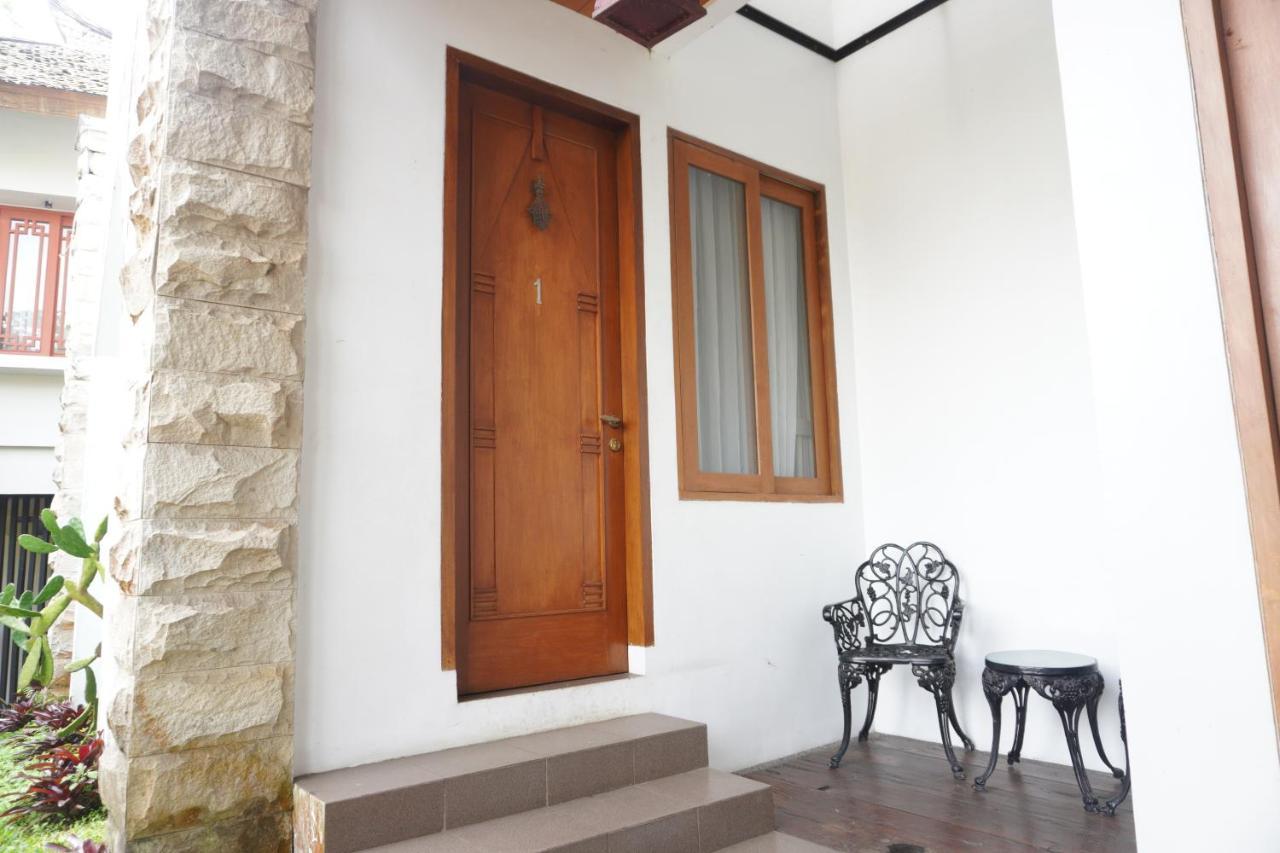 Rumah Stroberi Organic Farm & Family Lodge Lembang Kültér fotó