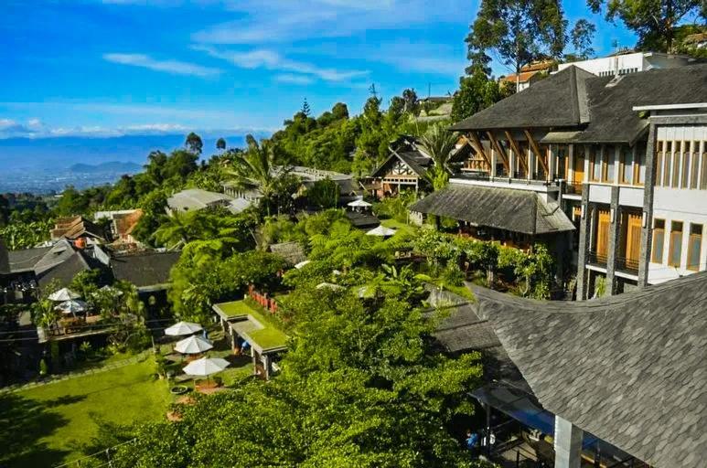 Rumah Stroberi Organic Farm & Family Lodge Lembang Kültér fotó
