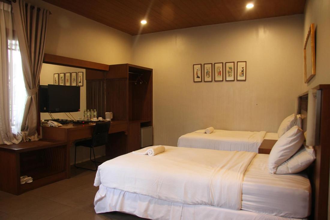 Rumah Stroberi Organic Farm & Family Lodge Lembang Kültér fotó