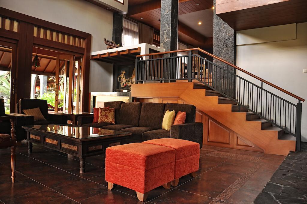 Rumah Stroberi Organic Farm & Family Lodge Lembang Kültér fotó